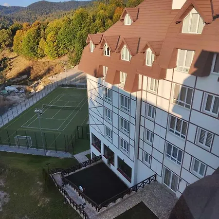 Castello Kraljevi Cardaci Komplex * Κοπαόνικ