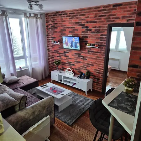 Castello Kraljevi Cardaci Komplex * Κοπαόνικ