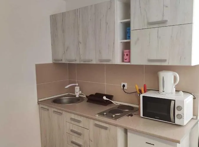 Castello Kraljevi Cardaci Komplex *