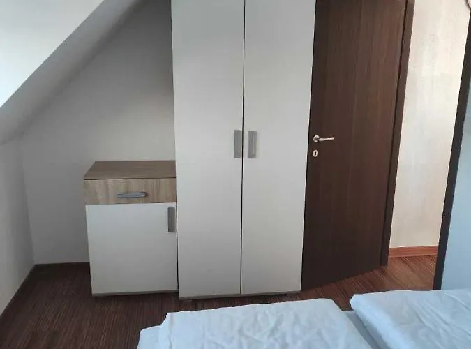 Castello Kraljevi Cardaci Komplex * كوباونيك