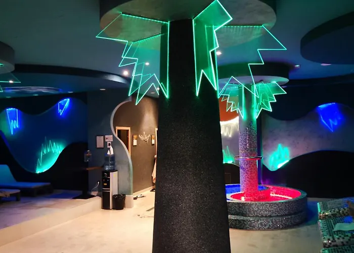 شقة Castello Kraljevi Cardaci Komplex *