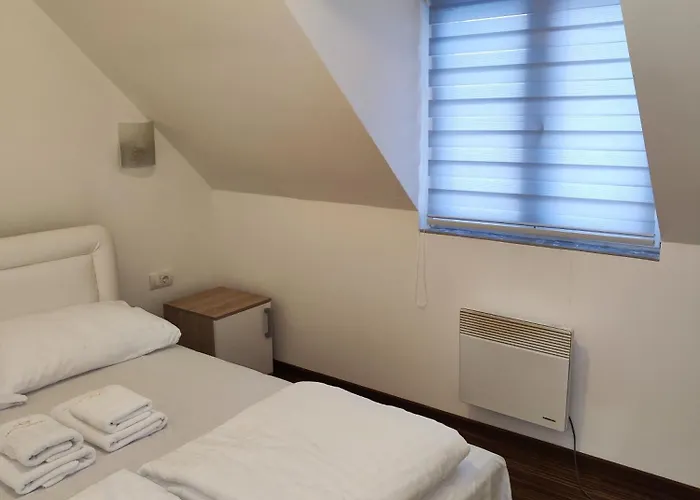 Castello Kraljevi Cardaci Komplex كوباونيك