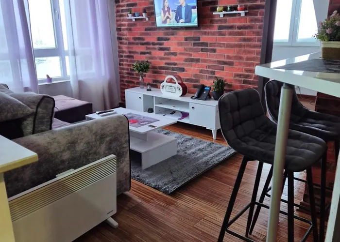 شقة Castello Kraljevi Cardaci Komplex *